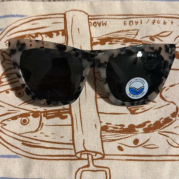 Free People Lexi Polarized Sunglasses NWT - Picture 4 of 9